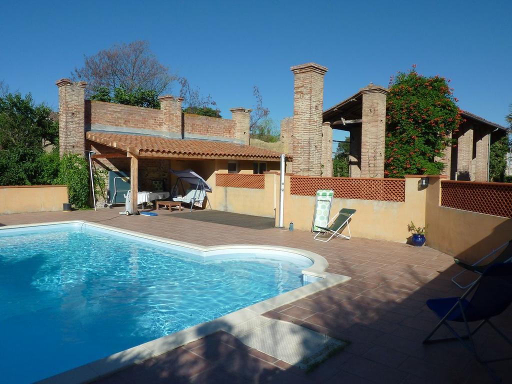Bed and Breakfast Le Soubiran Berat Exterior foto