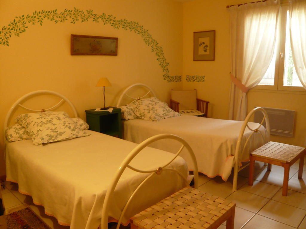 Bed and Breakfast Le Soubiran Berat Zimmer foto