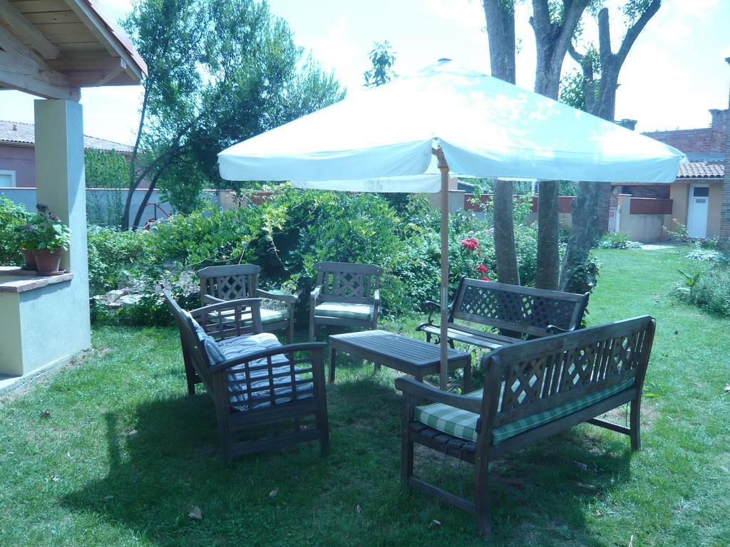 Bed and Breakfast Le Soubiran Berat Exterior foto